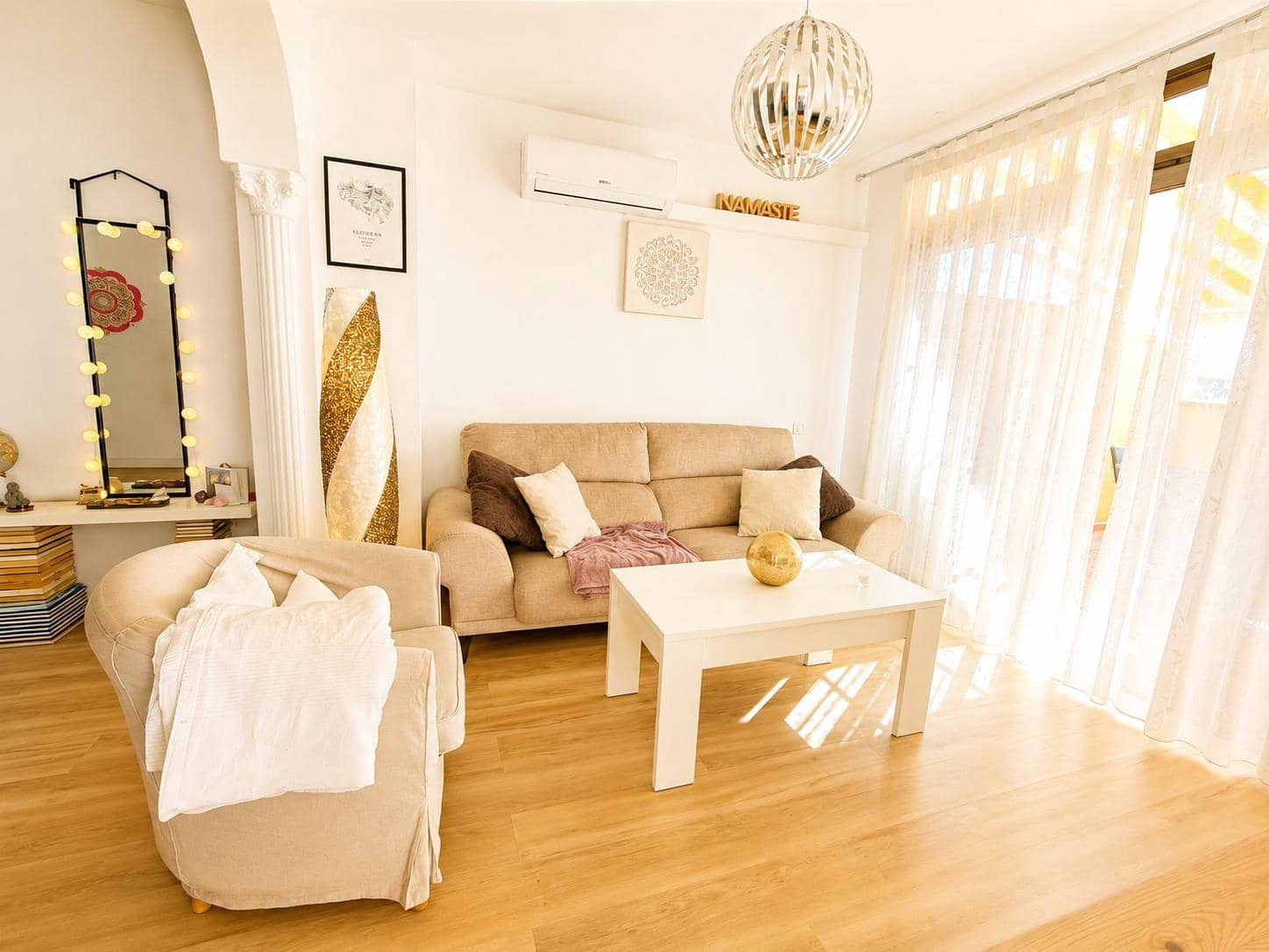 Ático de 3 habitaciones en La Camella en venta - 245.000 € (Ref: 9901437)