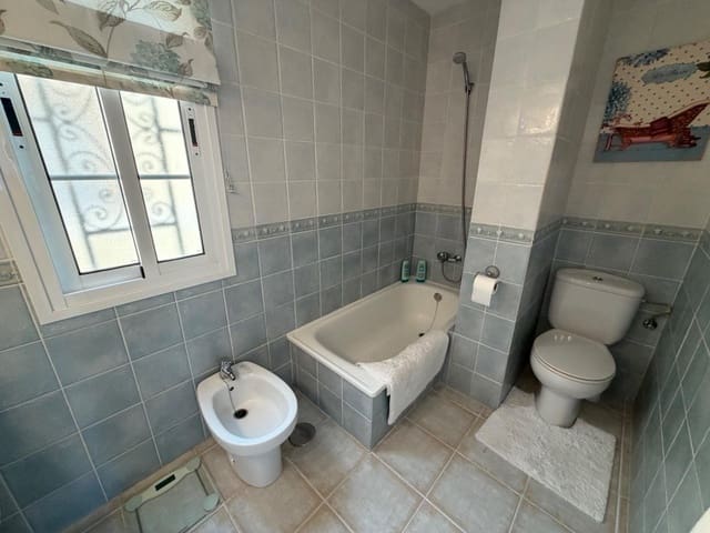 2 sypialnia Apartament na sprzedaż w Chayofa, Arona z basenem garażem - 310 000 € (Ref: 9901444)