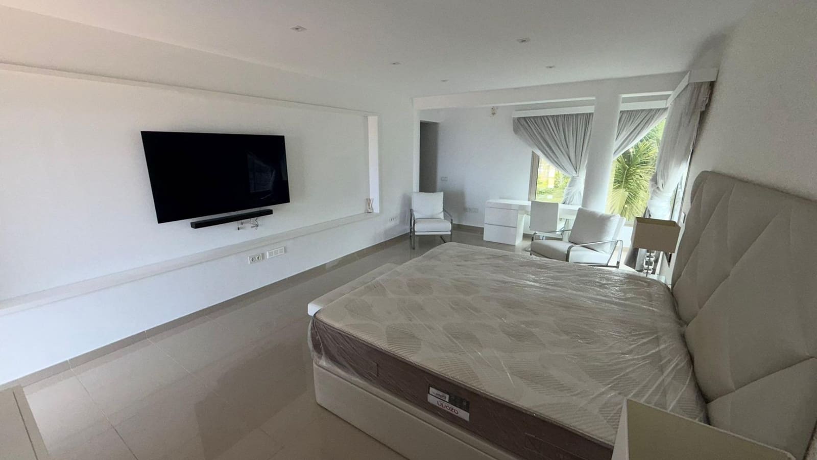 Chalet de 4 habitaciones en La Orotava en venta con garaje - 1.200.000 € (Ref: 9901447)