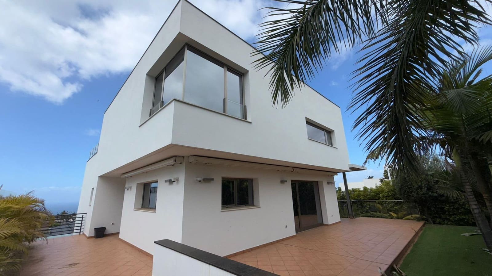 Chalet de 4 habitaciones en La Orotava en venta con garaje - 1.200.000 € (Ref: 9901447)