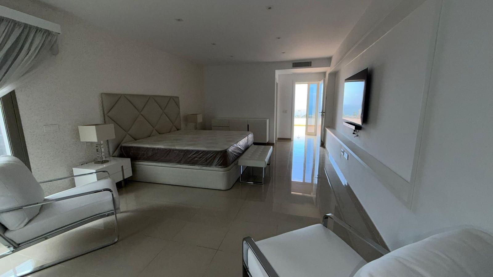Chalet de 4 habitaciones en La Orotava en venta con garaje - 1.200.000 € (Ref: 9901447)