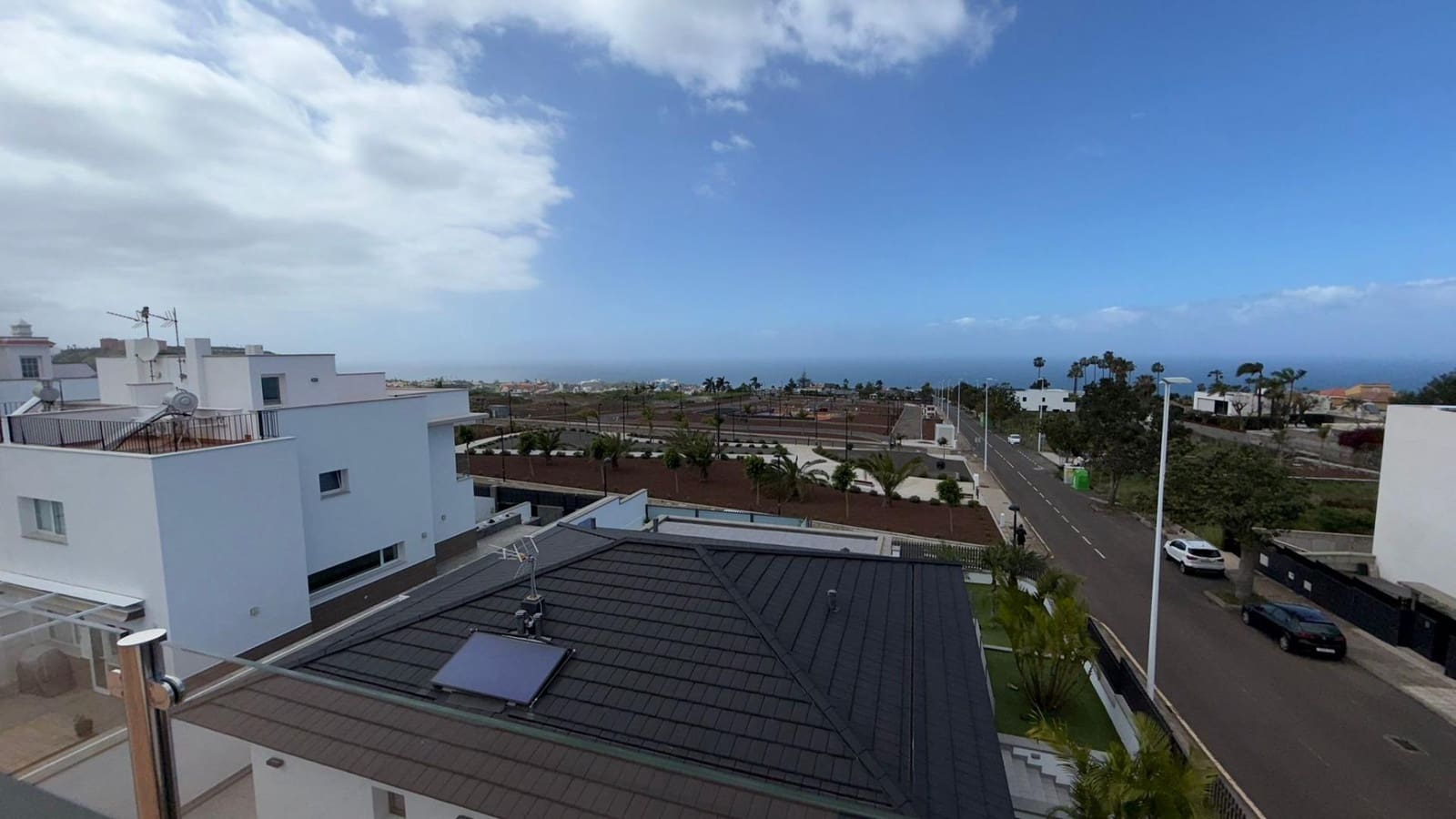 Chalet de 4 habitaciones en La Orotava en venta con garaje - 1.200.000 € (Ref: 9901447)