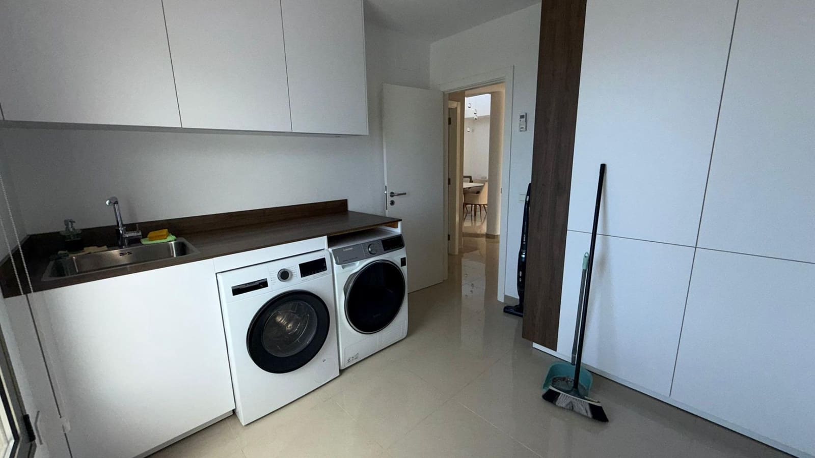 Chalet de 4 habitaciones en La Orotava en venta con garaje - 1.200.000 € (Ref: 9901447)