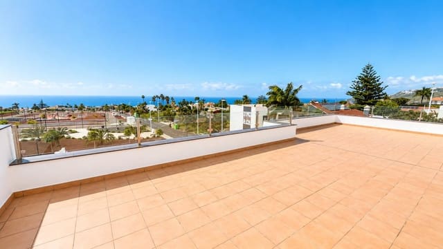 4 soverom Villa til salgs i La Orotava med garasje - € 1 200 000 (Ref: 9901447)