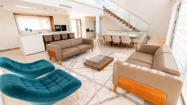 4 soverom Villa til salgs i La Orotava med garasje - € 1 200 000 (Ref: 9901447)