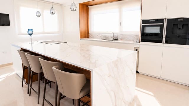 4 soverom Villa til salgs i La Orotava med garasje - € 1 200 000 (Ref: 9901447)