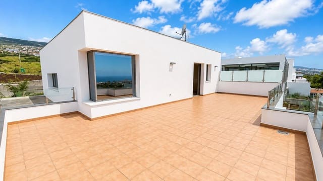 4 soverom Villa til salgs i La Orotava med garasje - € 1 200 000 (Ref: 9901447)