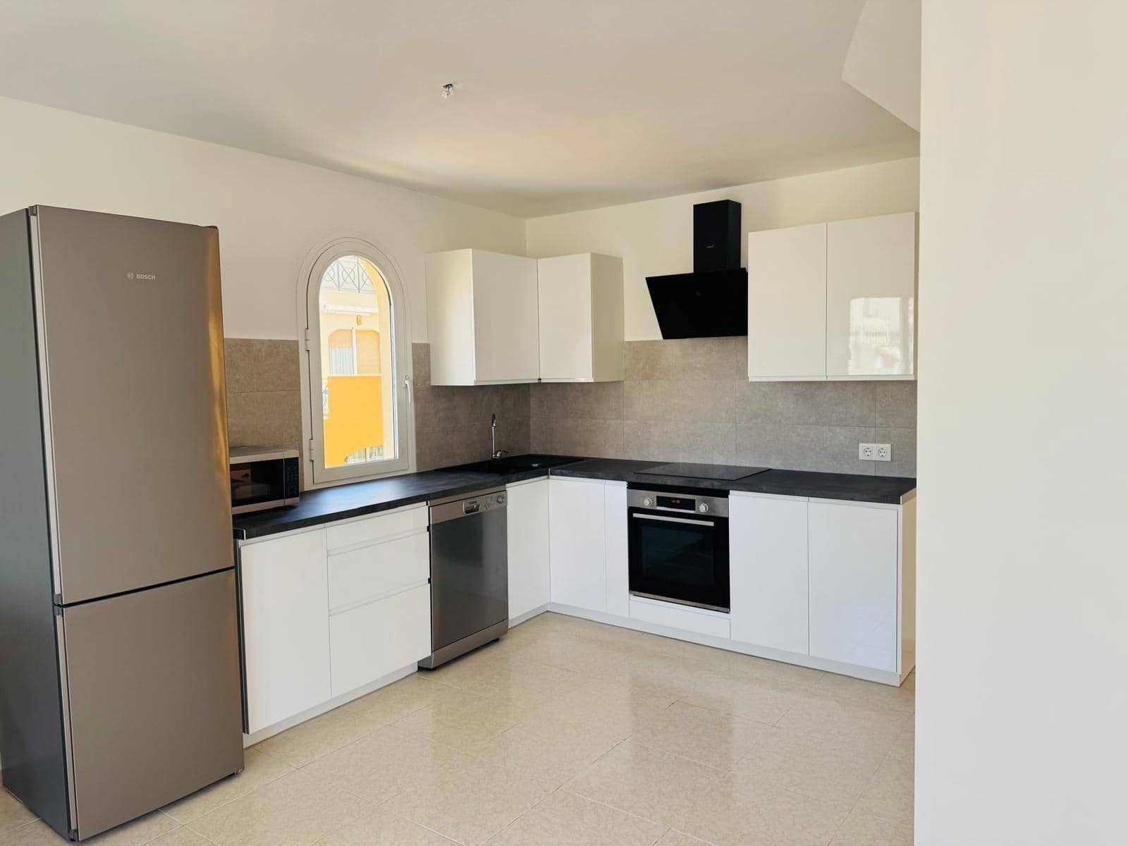 2 Zimmer Penthouse zu verkaufen in Los Cristianos mit Pool - 399.000 € (Ref: 9901448)