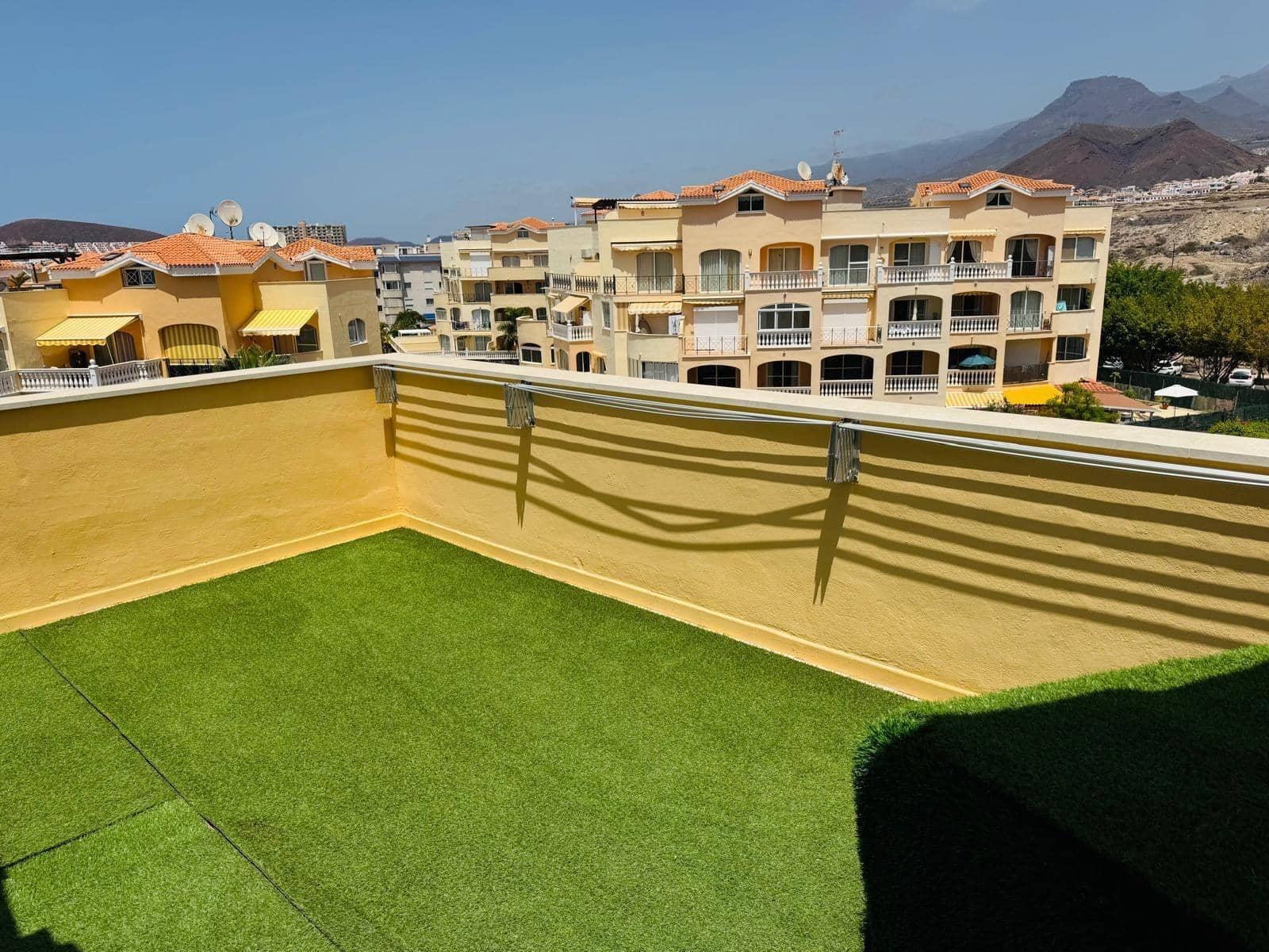2 Zimmer Penthouse zu verkaufen in Los Cristianos mit Pool - 399.000 € (Ref: 9901448)