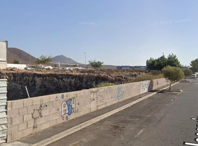Bouwgrond te koop in Llano del Camello, San Miguel de Abona - € 1.500.000 (Ref: 9901449)