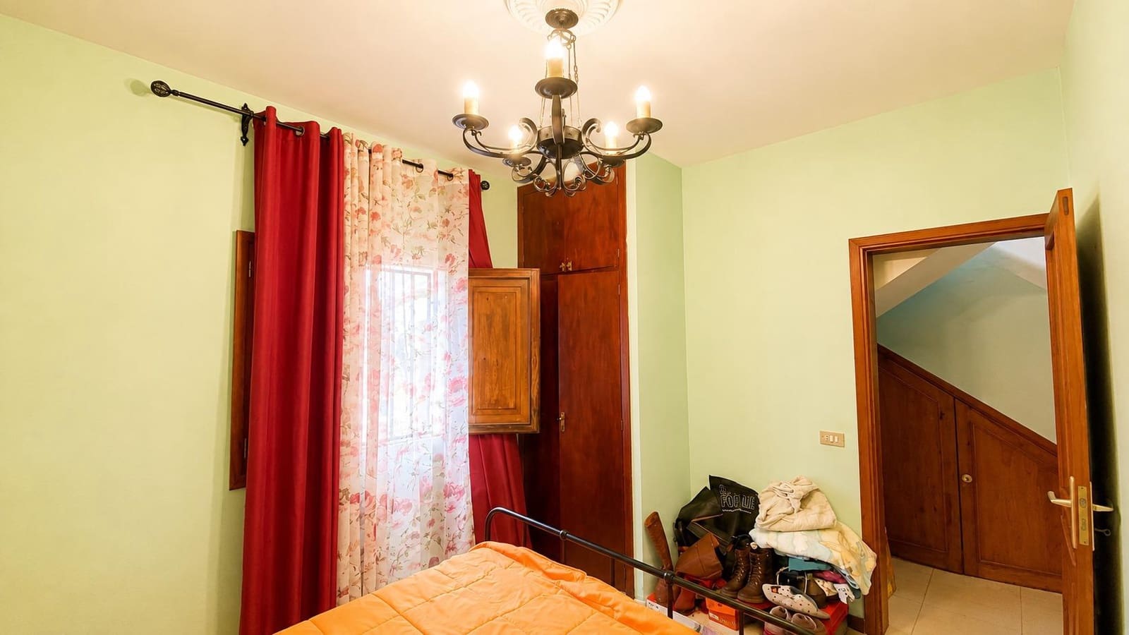 5 bedroom Villa for sale in Tacoronte - € 450,000 (Ref: 9901451)