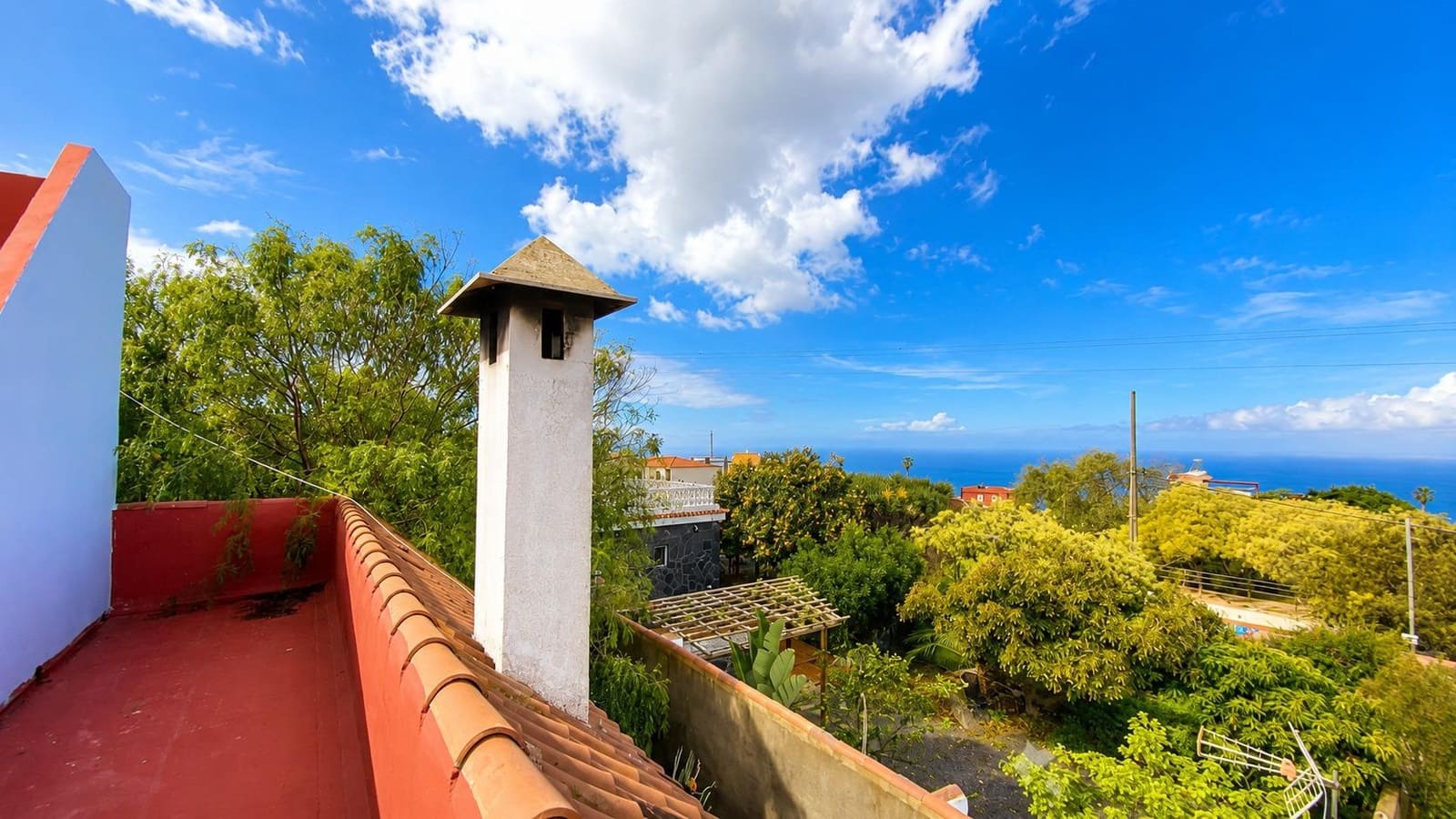 5 bedroom Villa for sale in Tacoronte - € 450,000 (Ref: 9901451)