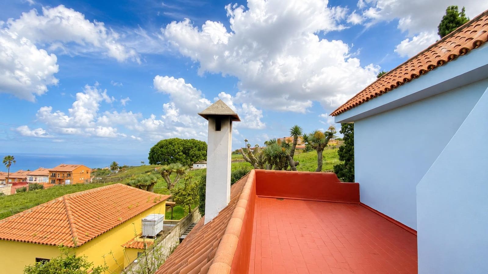 5 bedroom Villa for sale in Tacoronte - € 450,000 (Ref: 9901451)