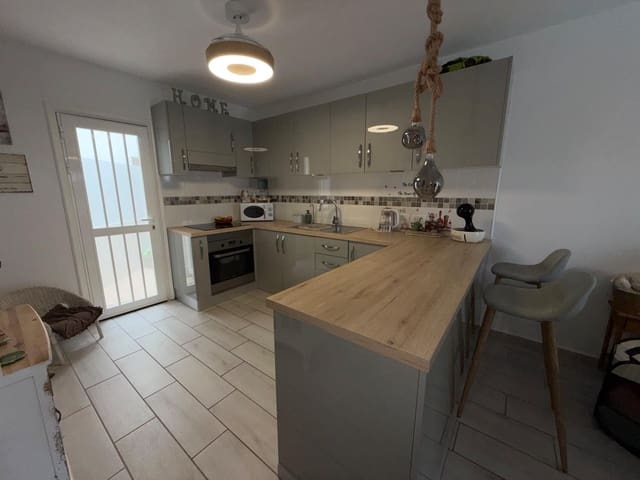 1 slaapkamer Appartement te koop in San Miguel de Abona - € 225.000 (Ref: 9901455)