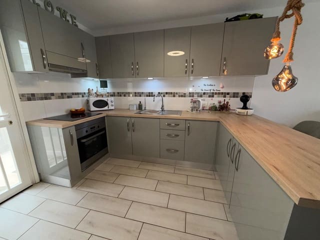 1 slaapkamer Appartement te koop in San Miguel de Abona - € 225.000 (Ref: 9901455)