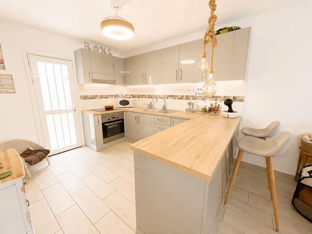 1 soverom Leilighet til salgs i San Miguel de Abona - € 225 000 (Ref: 9901455)