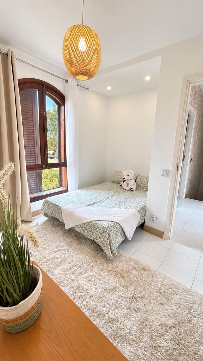3 slaapkamer Rijtjeshuis te koop in Costa del Silencio met zwembad - € 328.000 (Ref: 9901456)