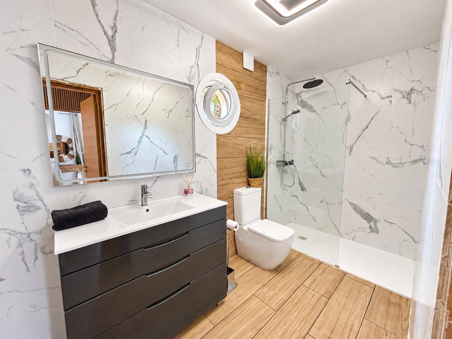3 slaapkamer Rijtjeshuis te koop in Costa del Silencio met zwembad - € 328.000 (Ref: 9901456)