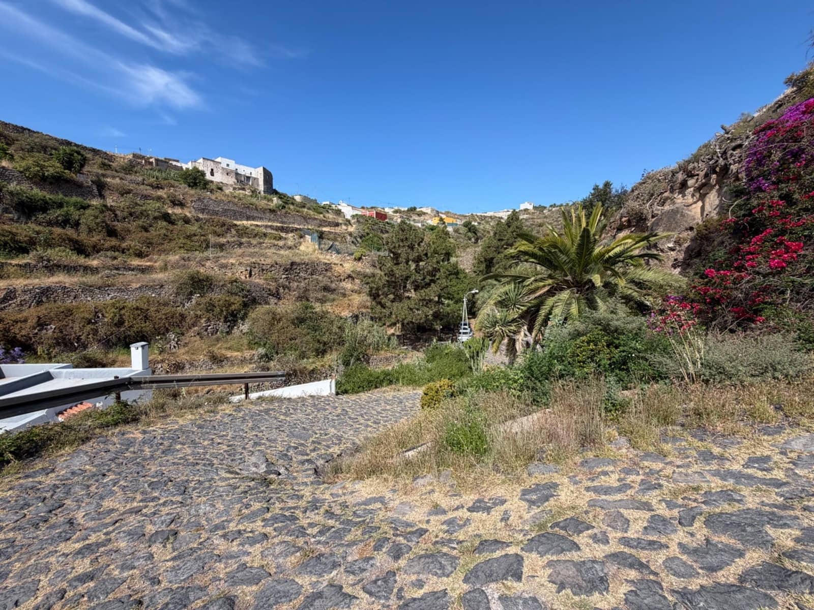 Building Plot for sale in Fasnia - € 50,000 (Ref: 9901460)