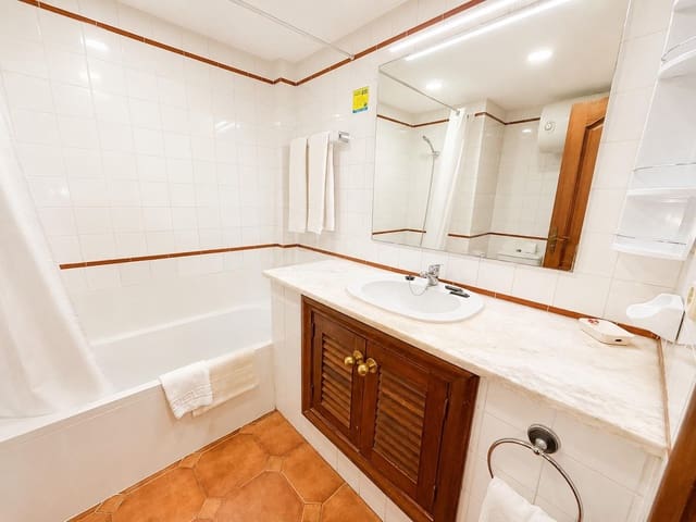 Studio zu verkaufen in Torviscas Bajo, Adeje mit Pool - 283.500 € (Ref: 9901463)