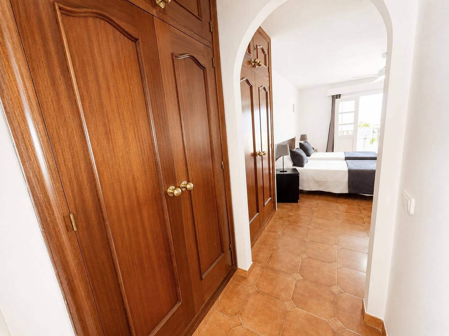 Studio zu verkaufen in Costa Adeje mit Pool - 283.500 € (Ref: 9901463)