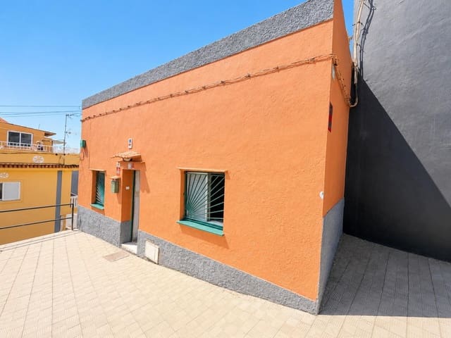 3 slaapkamer Villa te koop in San Cristóbal de La Laguna - € 180.000 (Ref: 9901464)