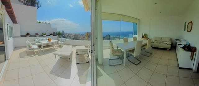 2 soveværelse Lejlighed til salg i Puerto de la Cruz med swimmingpool - € 395.000 (Ref: 9901467)