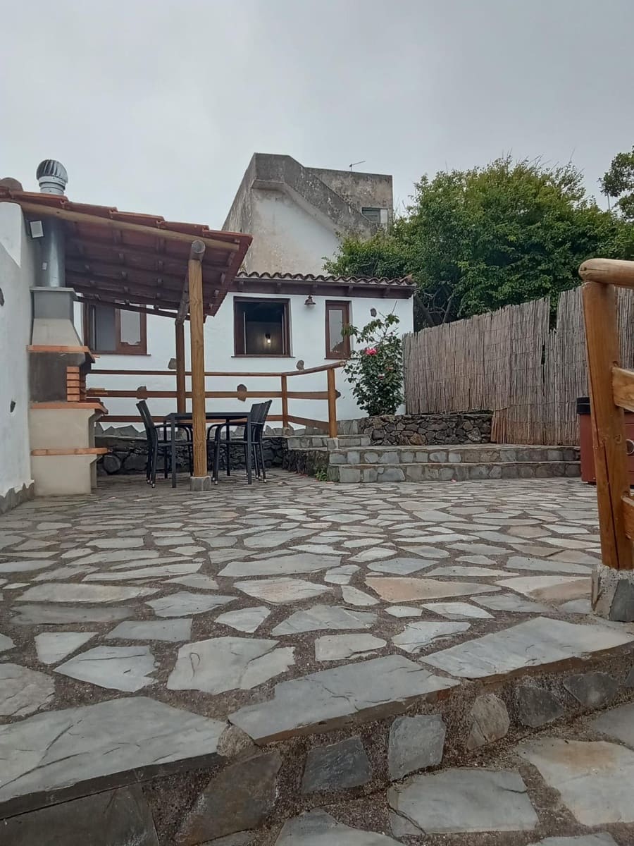 2 bedroom Finca/Country House for sale in Icod de los Vinos - € 220,000 (Ref: 9901469)