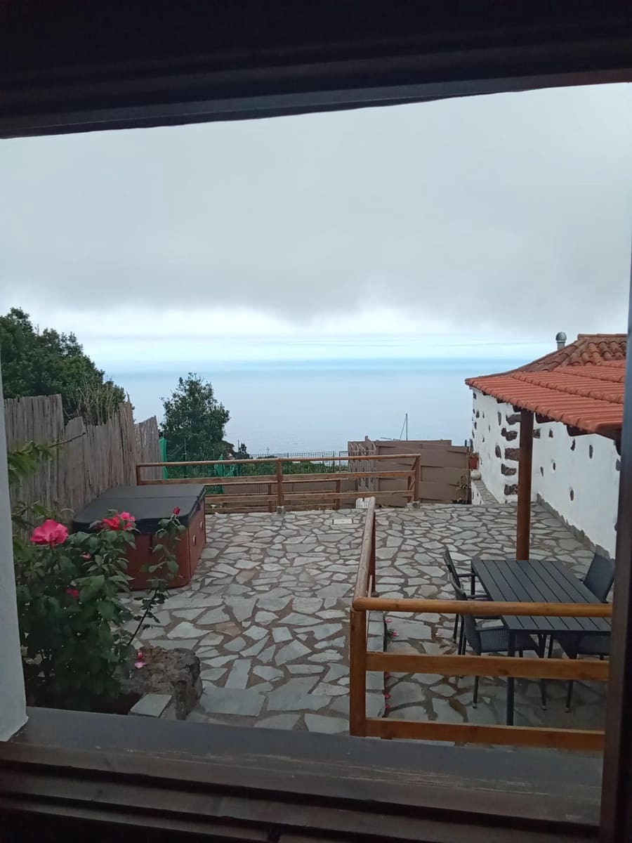 2 bedroom Finca/Country House for sale in Icod de los Vinos - € 220,000 (Ref: 9901469)