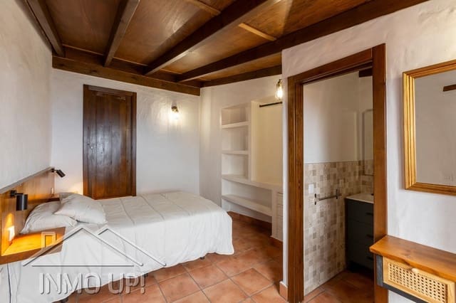 2 bedroom Finca/Country House for sale in Icod de los Vinos - € 220,000 (Ref: 9901469)