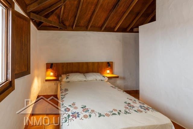 2 bedroom Finca/Country House for sale in Icod de los Vinos - € 220,000 (Ref: 9901469)
