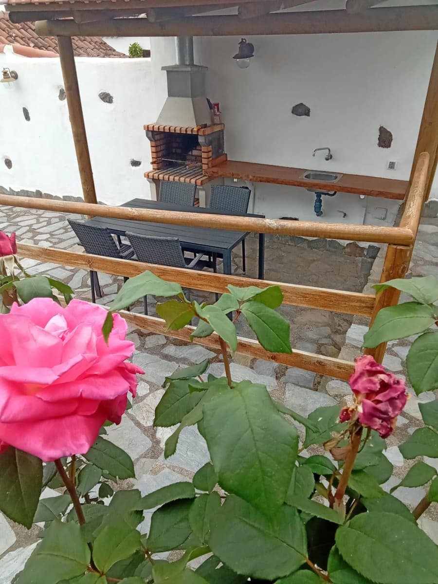 2 bedroom Finca/Country House for sale in Icod de los Vinos - € 220,000 (Ref: 9901469)