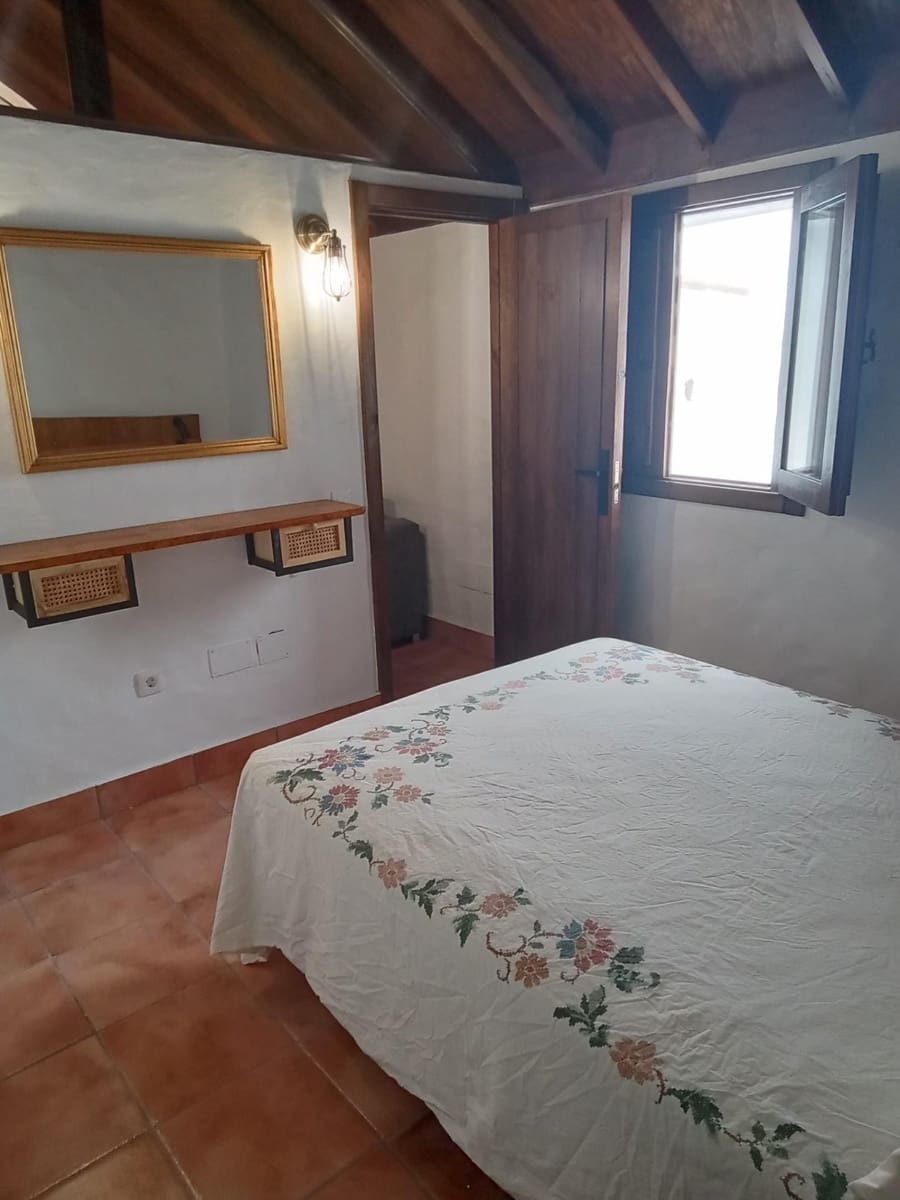 2 bedroom Finca/Country House for sale in Icod de los Vinos - € 220,000 (Ref: 9901469)