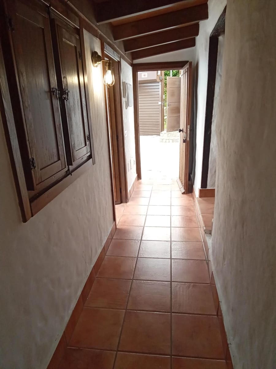 2 bedroom Finca/Country House for sale in Icod de los Vinos - € 220,000 (Ref: 9901469)