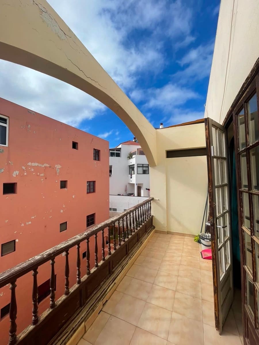 1 sovrum Takvåning till salu i Los Cristianos - 217 000 € (Ref: 9901470)