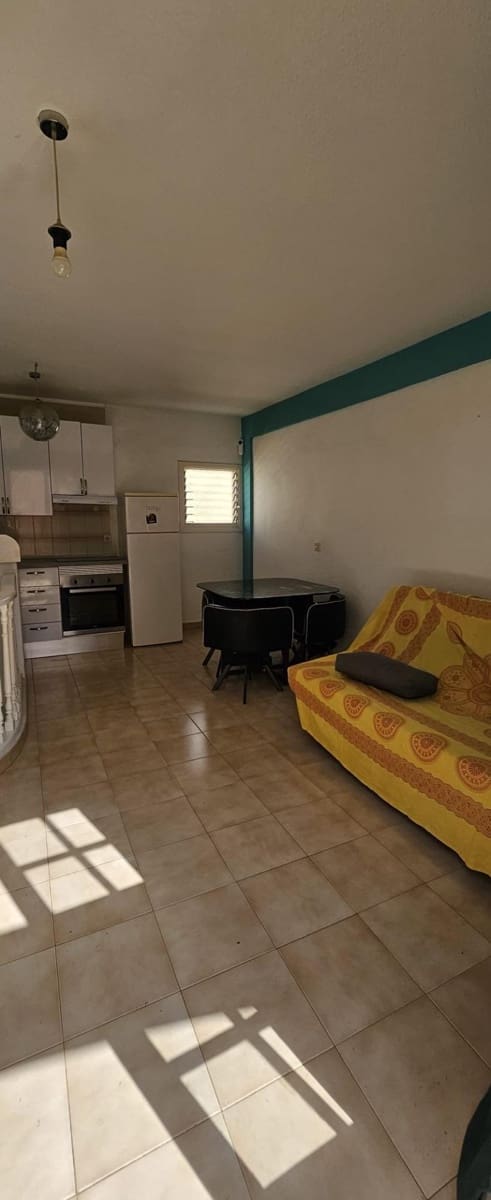 1 sovrum Takvåning till salu i Los Cristianos - 217 000 € (Ref: 9901470)