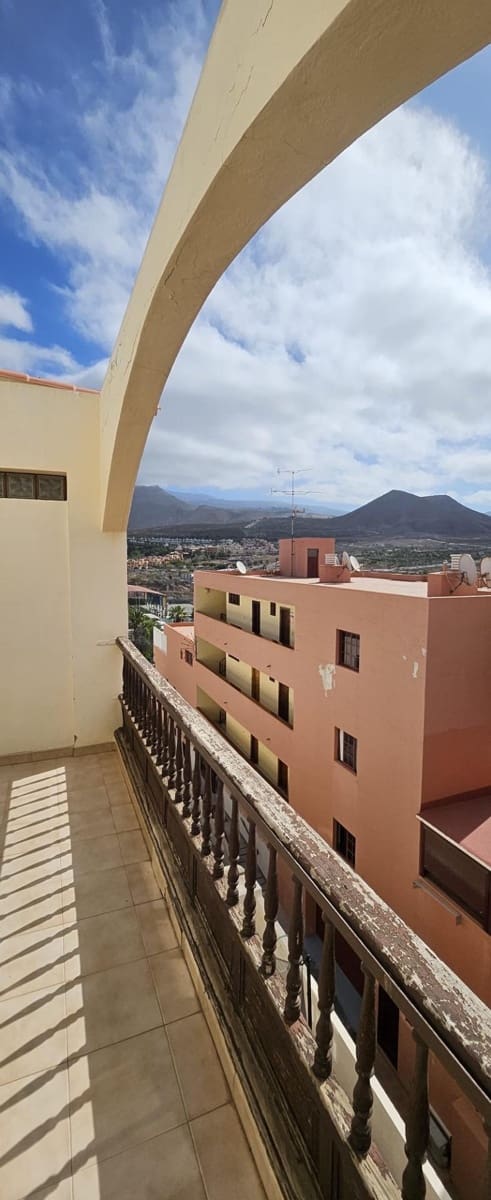 1 sovrum Takvåning till salu i Los Cristianos - 217 000 € (Ref: 9901470)