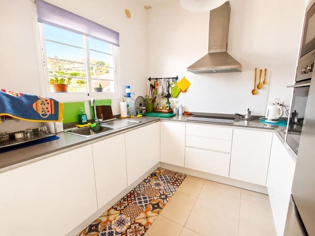 4 chambre Maison de Ville à vendre à Fasnia avec garage - 370 000 € (Ref: 9939962)