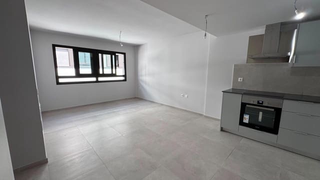 2 bedroom Penthouse for sale in Cabo Blanco, Arona with garage - € 249,000 (Ref: 9959782)