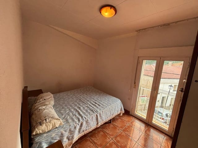 2 slaapkamer Huis te koop in Alfara de Carles met garage - € 66.000 (Ref: 10004141)