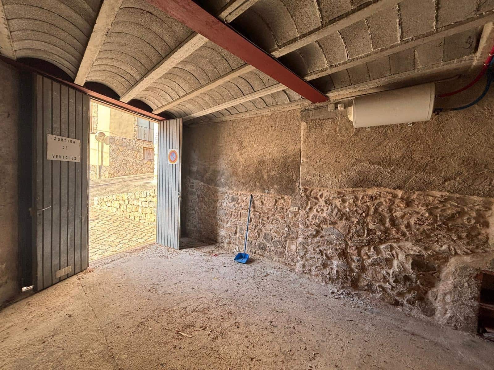 2 slaapkamer Huis te koop in Alfara de Carles met garage - € 66.000 (Ref: 10004141)