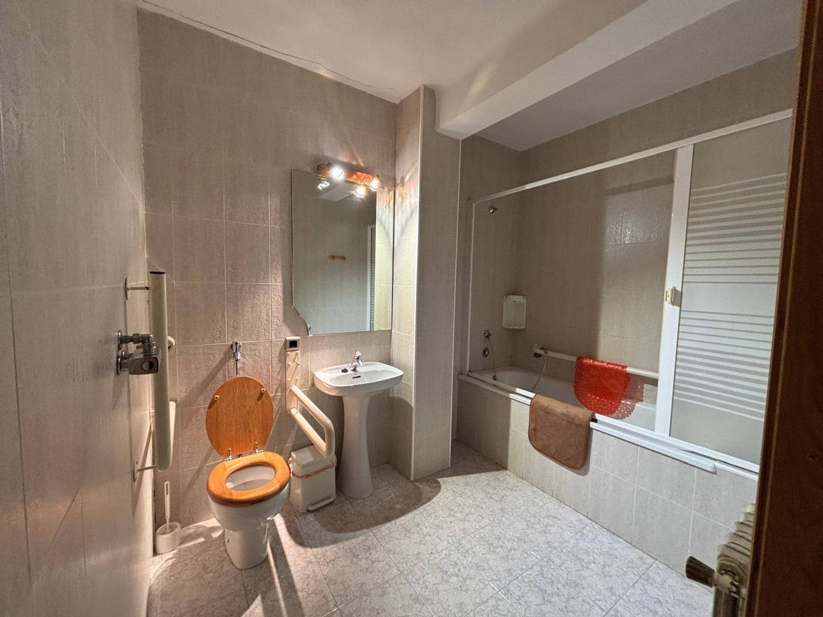 17 soveværelse Virksomhed til salg i Tortosa - € 1.570.000 (Ref: 10027476)