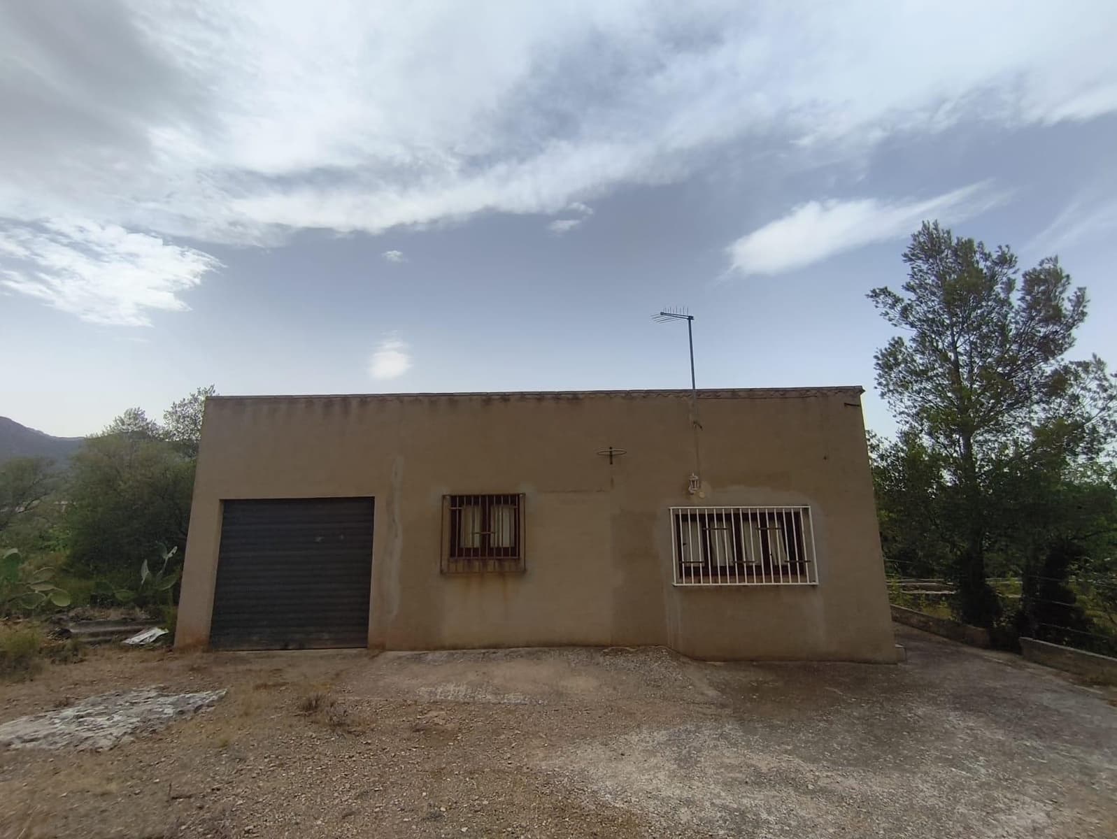 3 bedroom Finca/Country House for sale in Aldover - € 85,000 (Ref: 10102821)