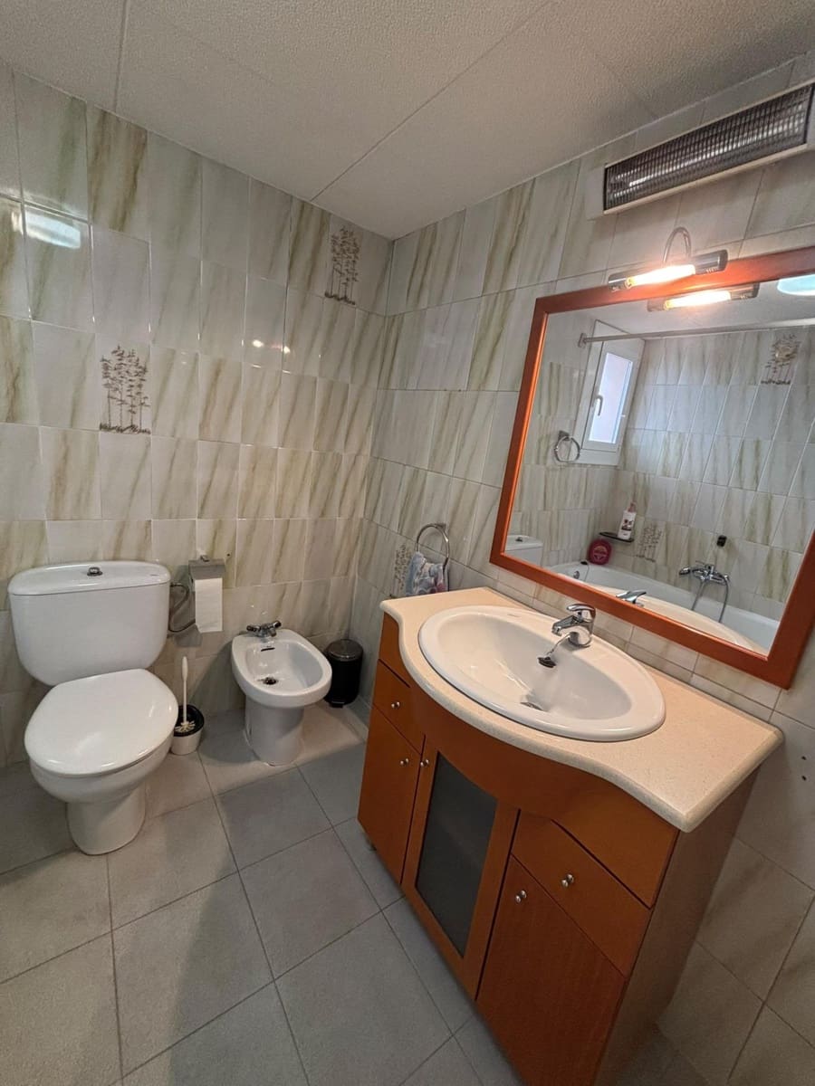 6 bedroom Townhouse for sale in Bitem - € 130,000 (Ref: 10155468)