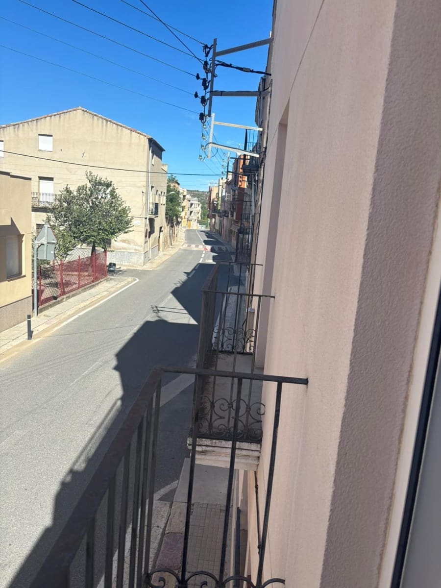 6 bedroom Townhouse for sale in Bitem - € 130,000 (Ref: 10155468)
