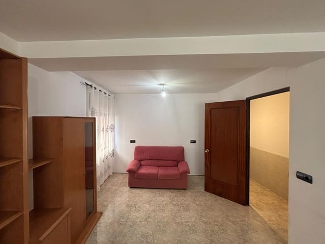 6 slaapkamer Huis te koop in Bitem, Tortosa - € 130.000 (Ref: 10155468)