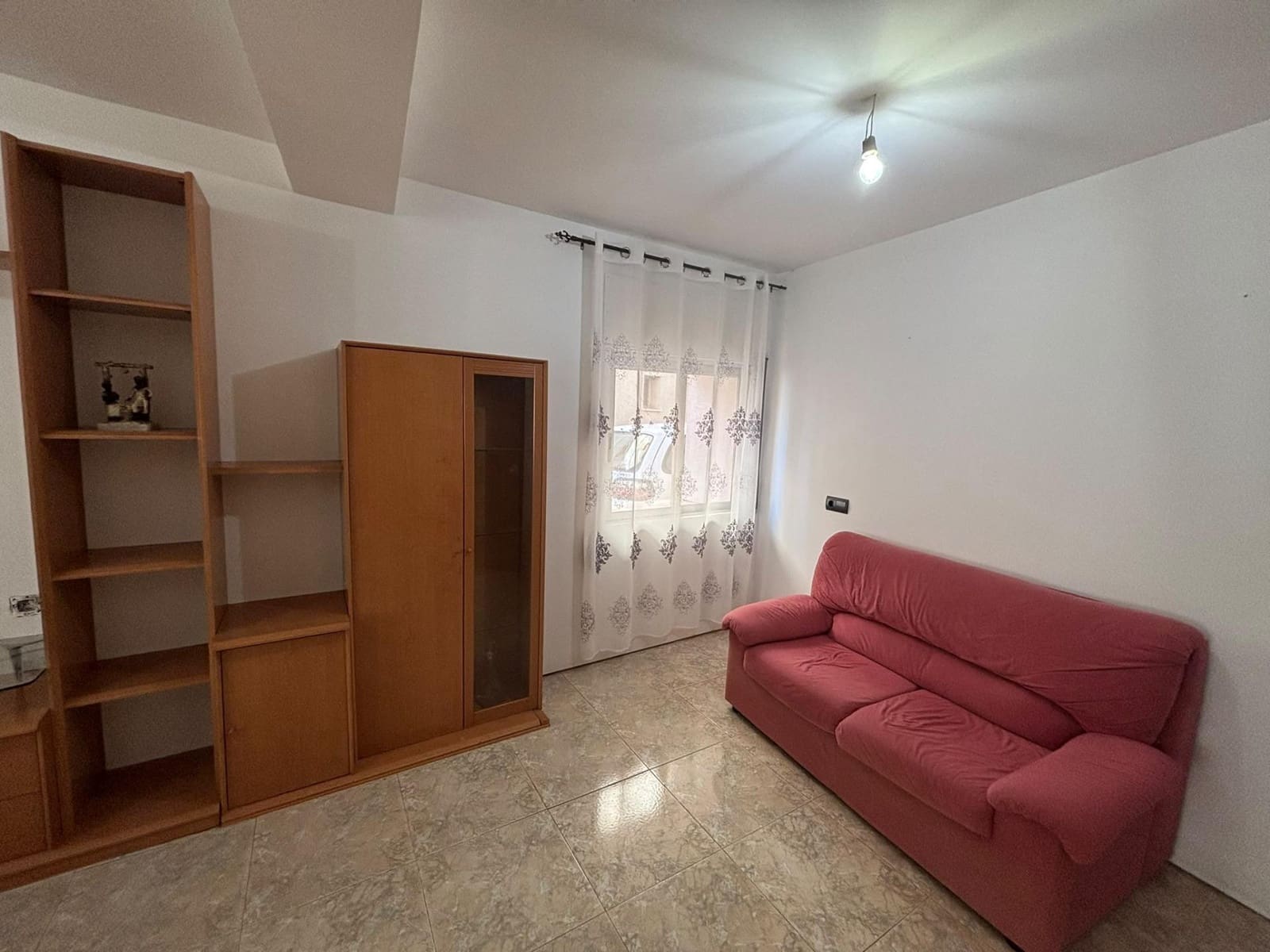 6 bedroom Townhouse for sale in Bitem - € 130,000 (Ref: 10155468)