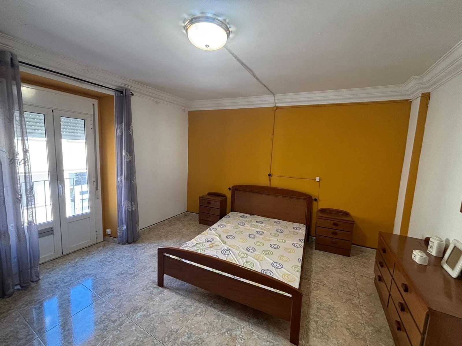 6 bedroom Townhouse for sale in Bitem - € 130,000 (Ref: 10155468)