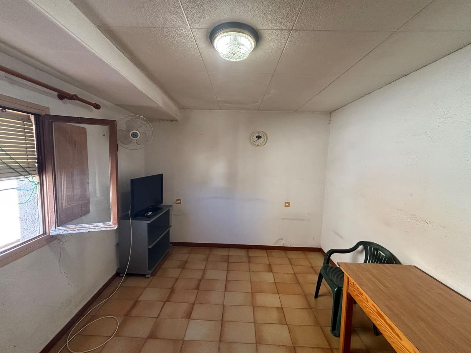 6 bedroom Townhouse for sale in Bitem - € 130,000 (Ref: 10155468)