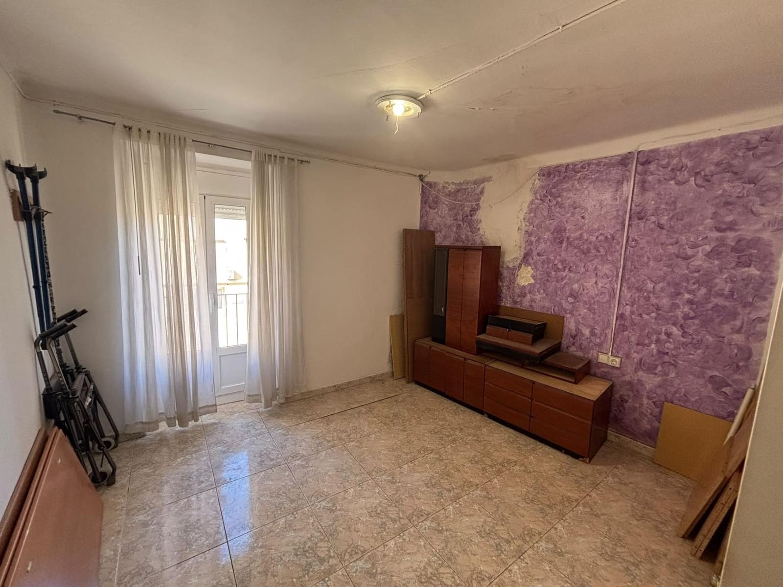 6 bedroom Townhouse for sale in Bitem - € 130,000 (Ref: 10155468)